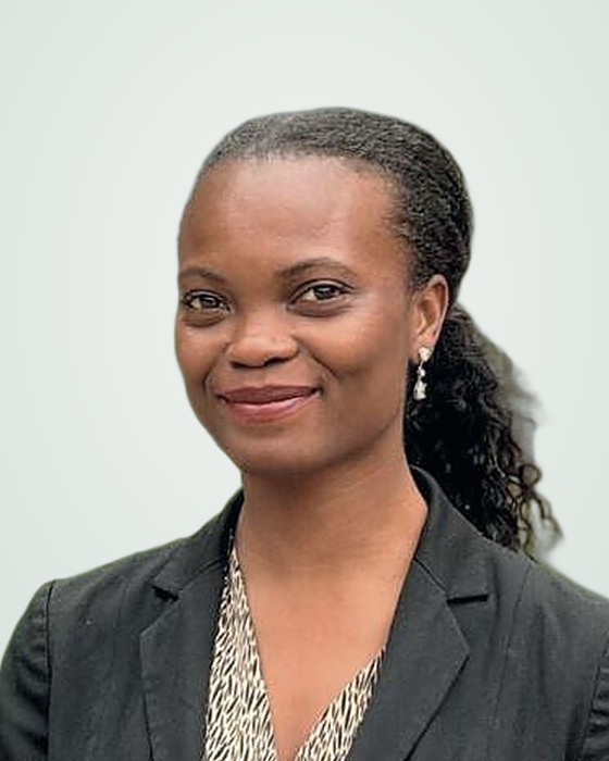 Portrait of Dr. Léa Zola Mbengi